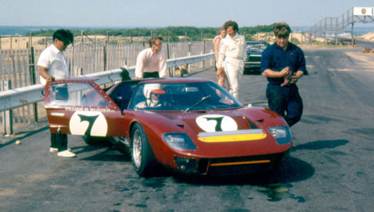 GT40 Bridgehampton Race Circuit