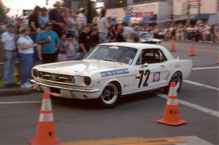 Ring Free Racing Mustang